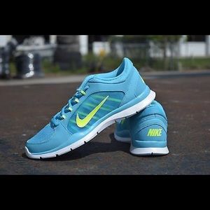 Nike Women’s Flex Trainer 4 Shoes 